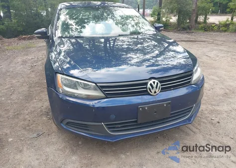 2013 Volkswagen Jetta 2.5L Se from USA, damaged, VIN 3VWDP7AJ8DM418013
